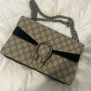 Gucci Dionysus medium shoulder bag